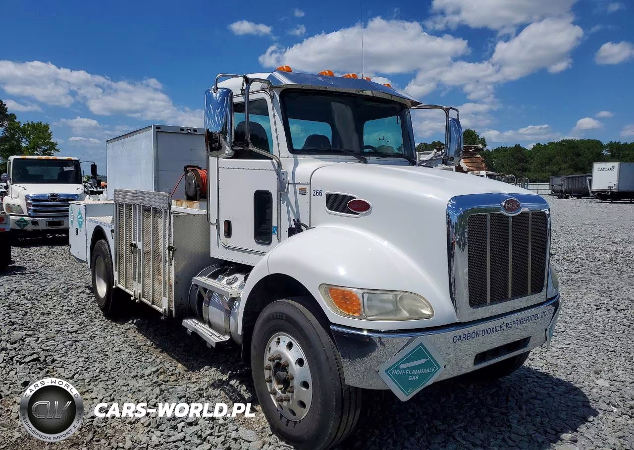 2016 Peterbilt 337 Utility - Service Truck VIN:2NP2HM7X8GM355676 - 4