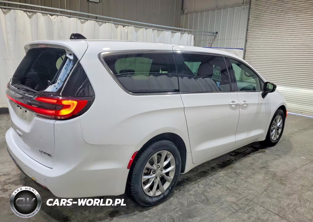 2026 Chrysler Pacifica Limited VIN:2C4RC1GG0TR188942 - 3