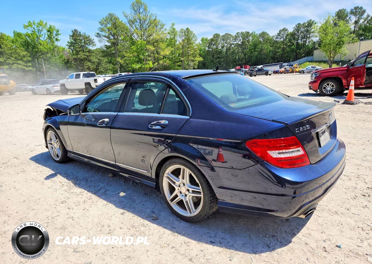 2014 Mercedes-Benz C 250 VIN:WDDGF4HB1EG232279 - 2
