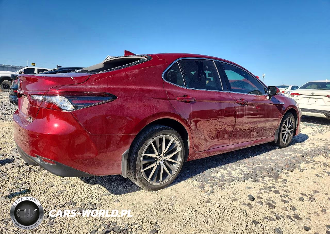2021 Toyota Camry Xle VIN:4T1F31AK4MU568947 - 3