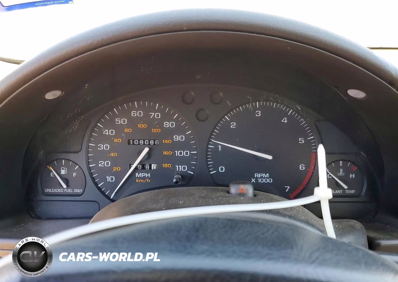 1997 Saturn Sl1 VIN:1G8ZH5284VZ287744 - 9