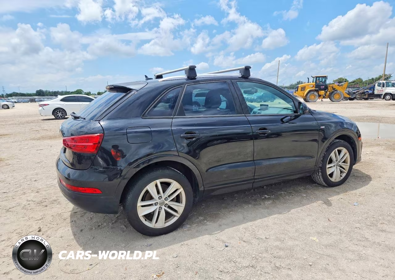 2018 Audi Q3 Premium VIN:WA1BCCFS8JR016710 - 3
