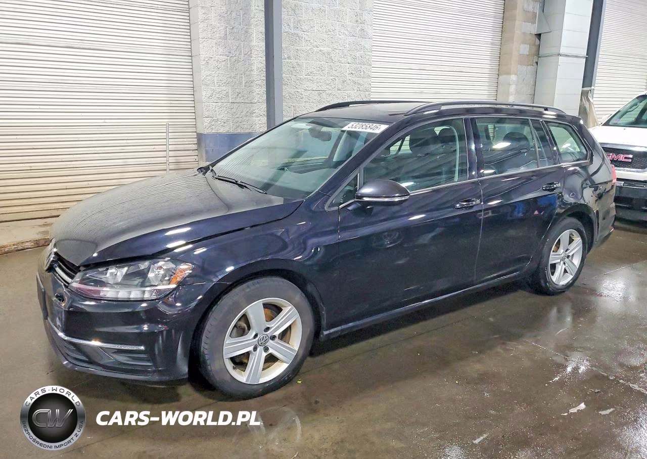 2018 Volkswagen Golf Sportwagen S