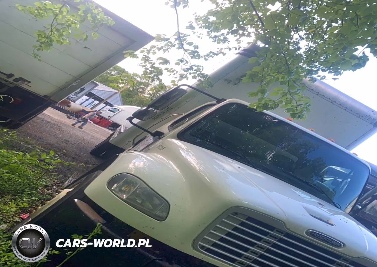 2018 Freightliner M2 Trucks