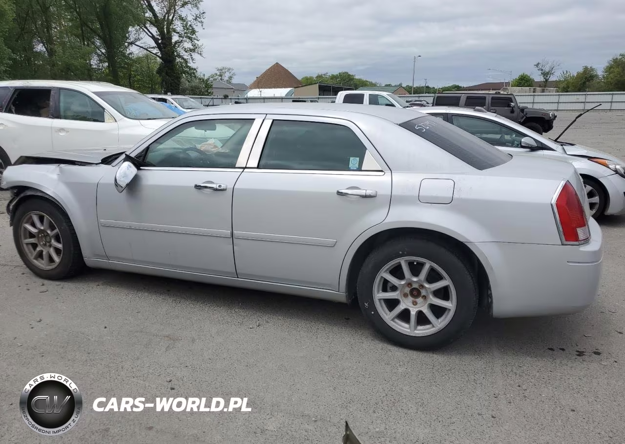 2006 Chrysler 300 VIN:2C3KA43RX6H461125 - 2