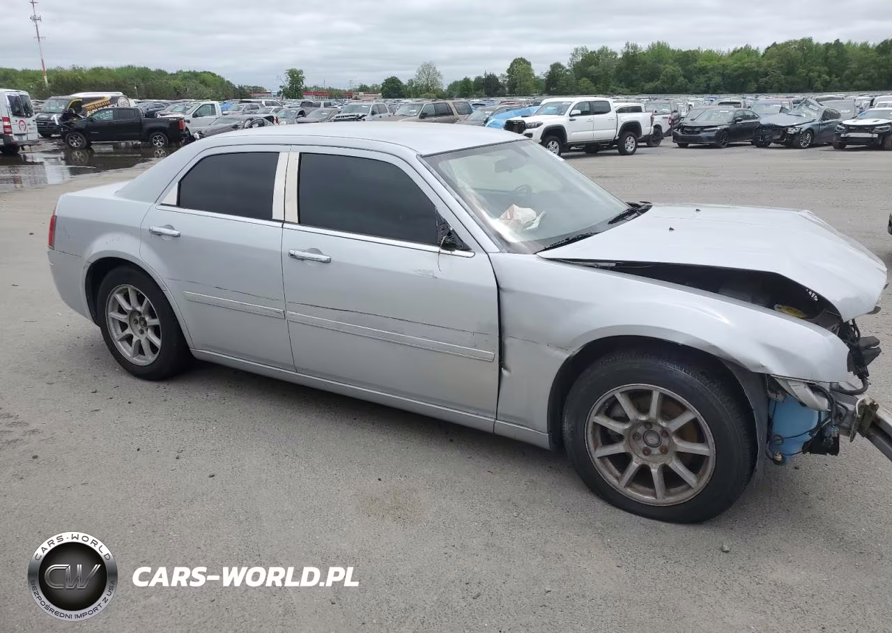 2006 Chrysler 300 VIN:2C3KA43RX6H461125 - 4