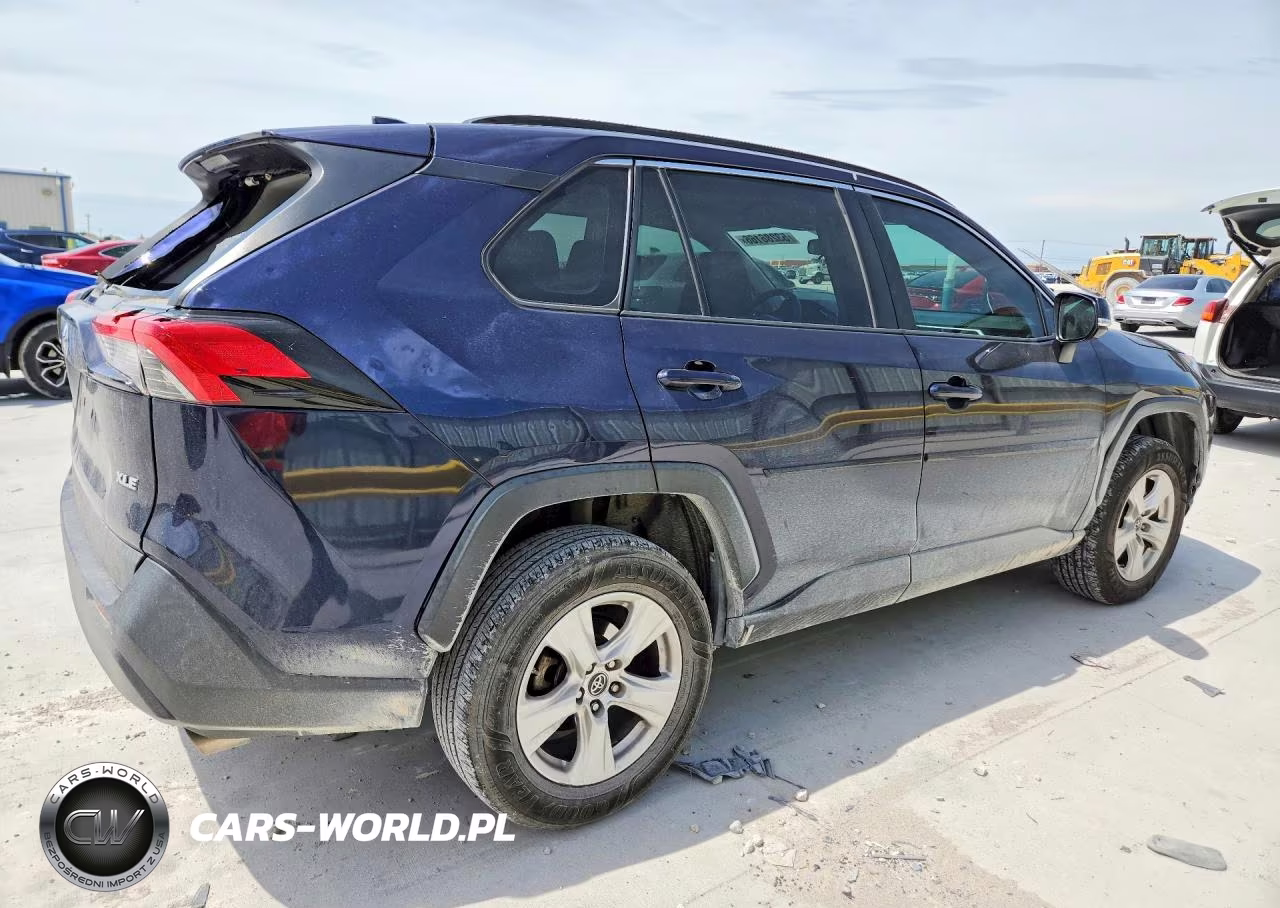 2020 Toyota Rav4 Xle VIN:2T3W1RFV3LW074592 - 3