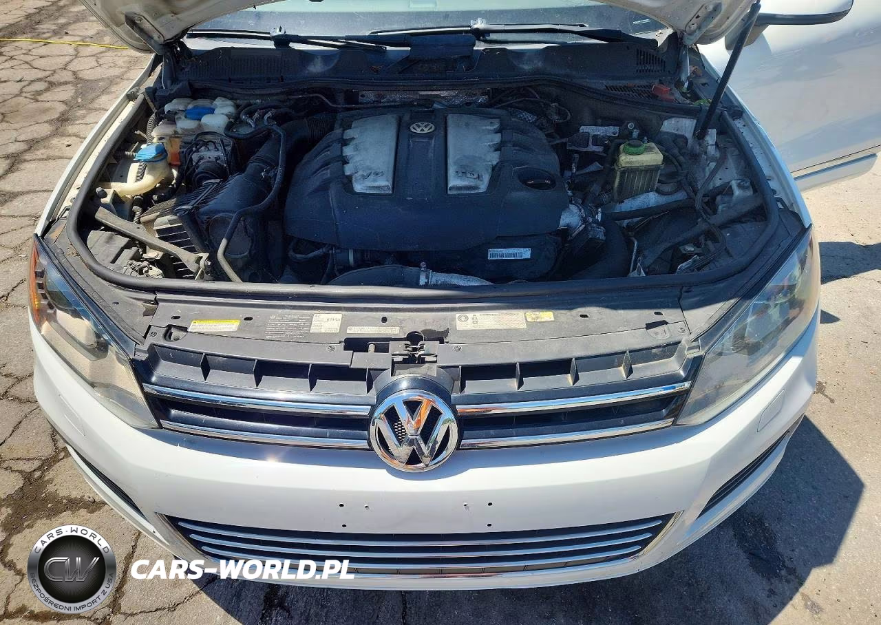 2012 Volkswagen Touareg V6 Tdi VIN:WVGEK9BPXCD008033 - 12