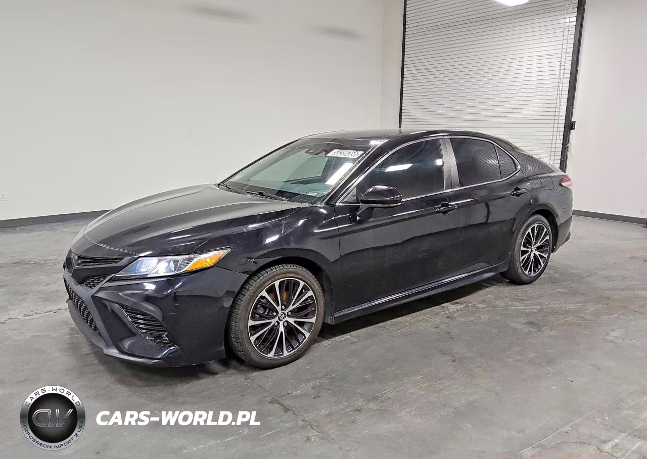 2020 Toyota Camry Se
