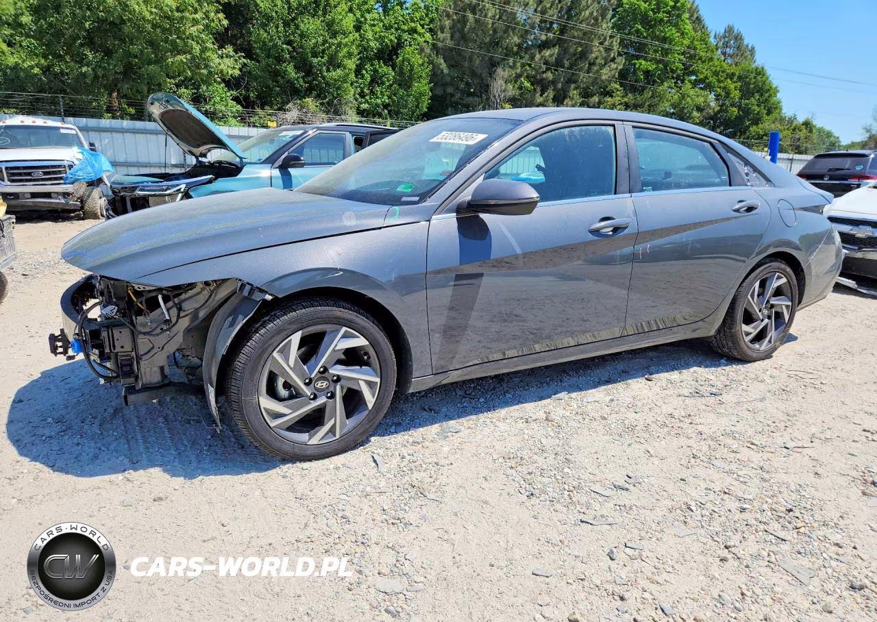 2025 Hyundai Elantra Limited – zdjęcie 1 z 13