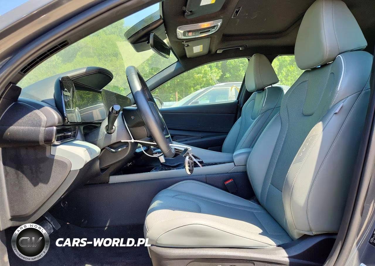 2025 Hyundai Elantra Limited VIN:KMHLN4DJ9SU121724 - 7