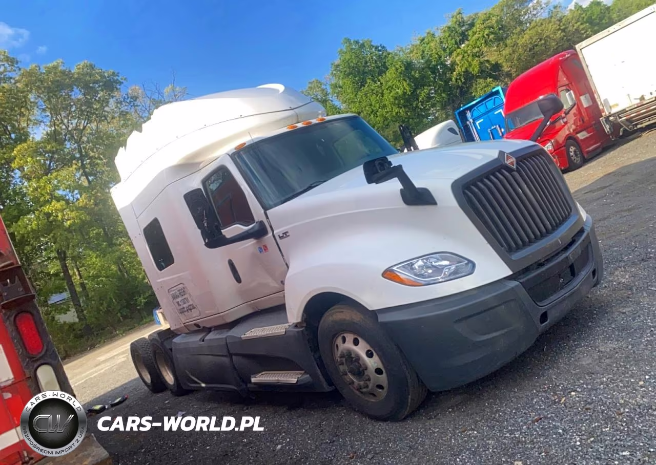 2018 International Lt Series Trucks