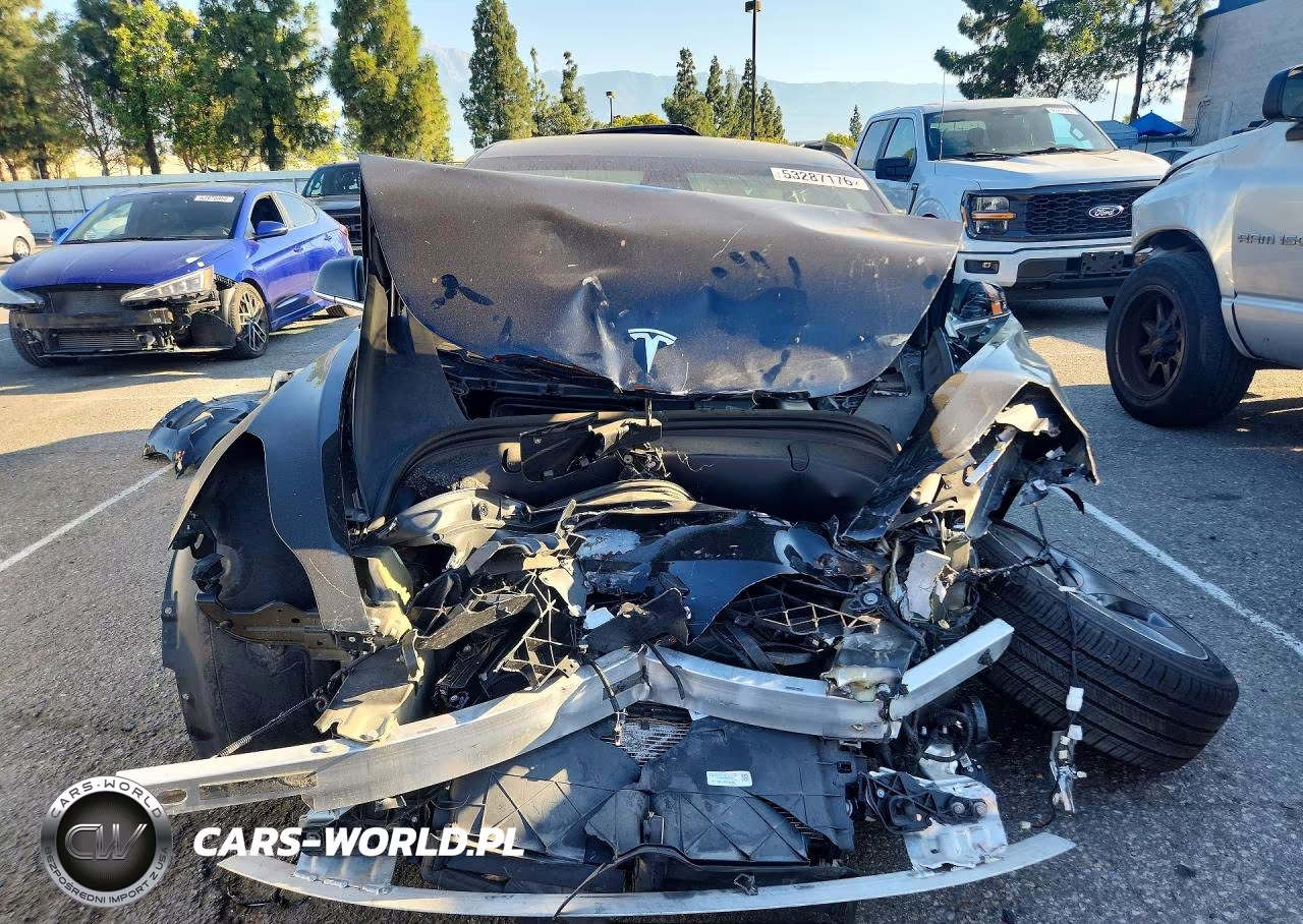 2019 Tesla Model 3 VIN:5YJ3E1EB8KF391577 - 5