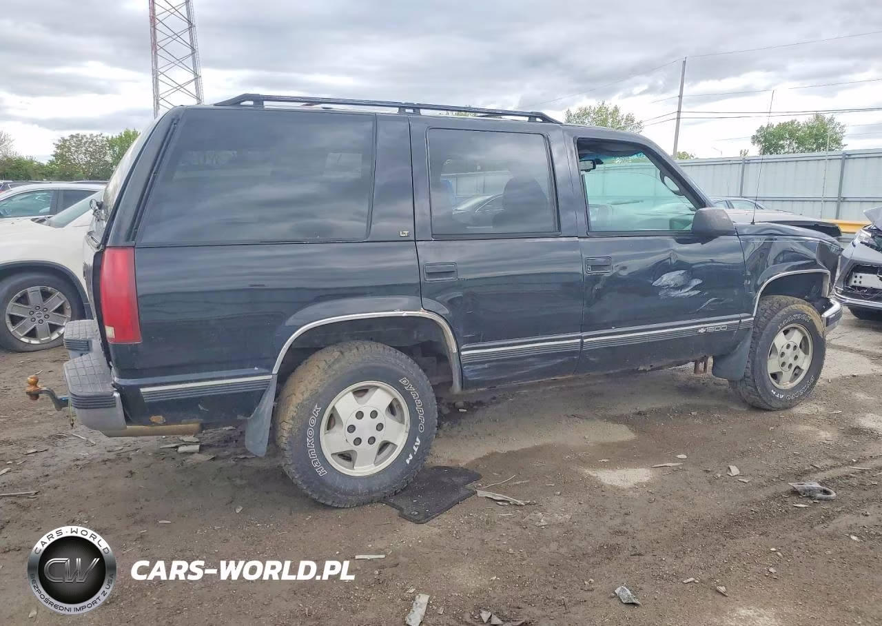 1995 Chevrolet Tahoe K1500 VIN:1GNEK13KXSJ458748 - 3