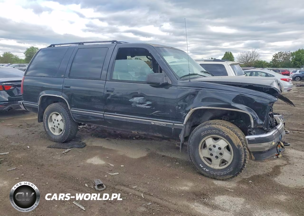 1995 Chevrolet Tahoe K1500 VIN:1GNEK13KXSJ458748 - 4