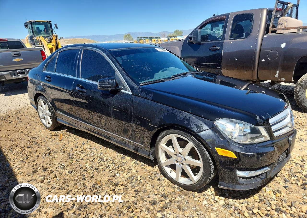 2013 Mercedes-Benz C 250 VIN:WDDGF4HB9DR263783 - 4