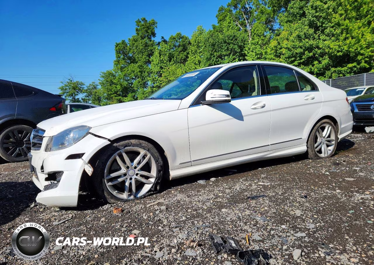 2014 Mercedes-Benz C 300 4Matic