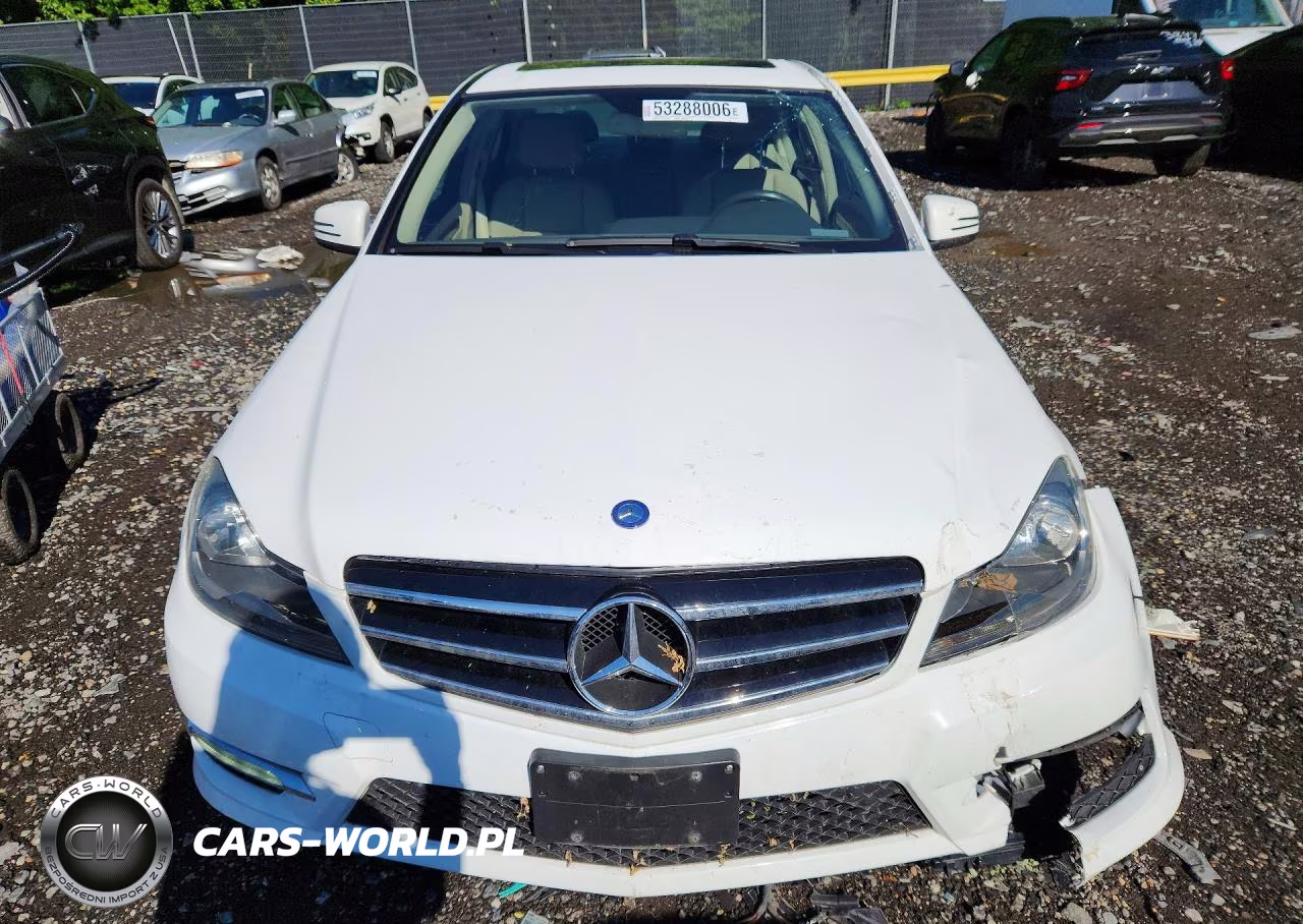 2014 Mercedes-Benz C 300 4Matic VIN:WDDGF8AB7ER305435 - 5