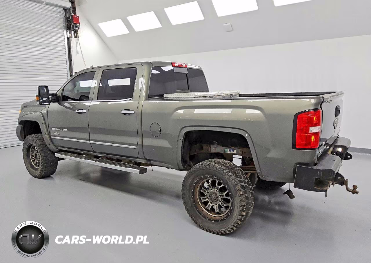 2018 GMC Sierra K2500 Denali VIN:1GT12UEY1JF211291 - 2