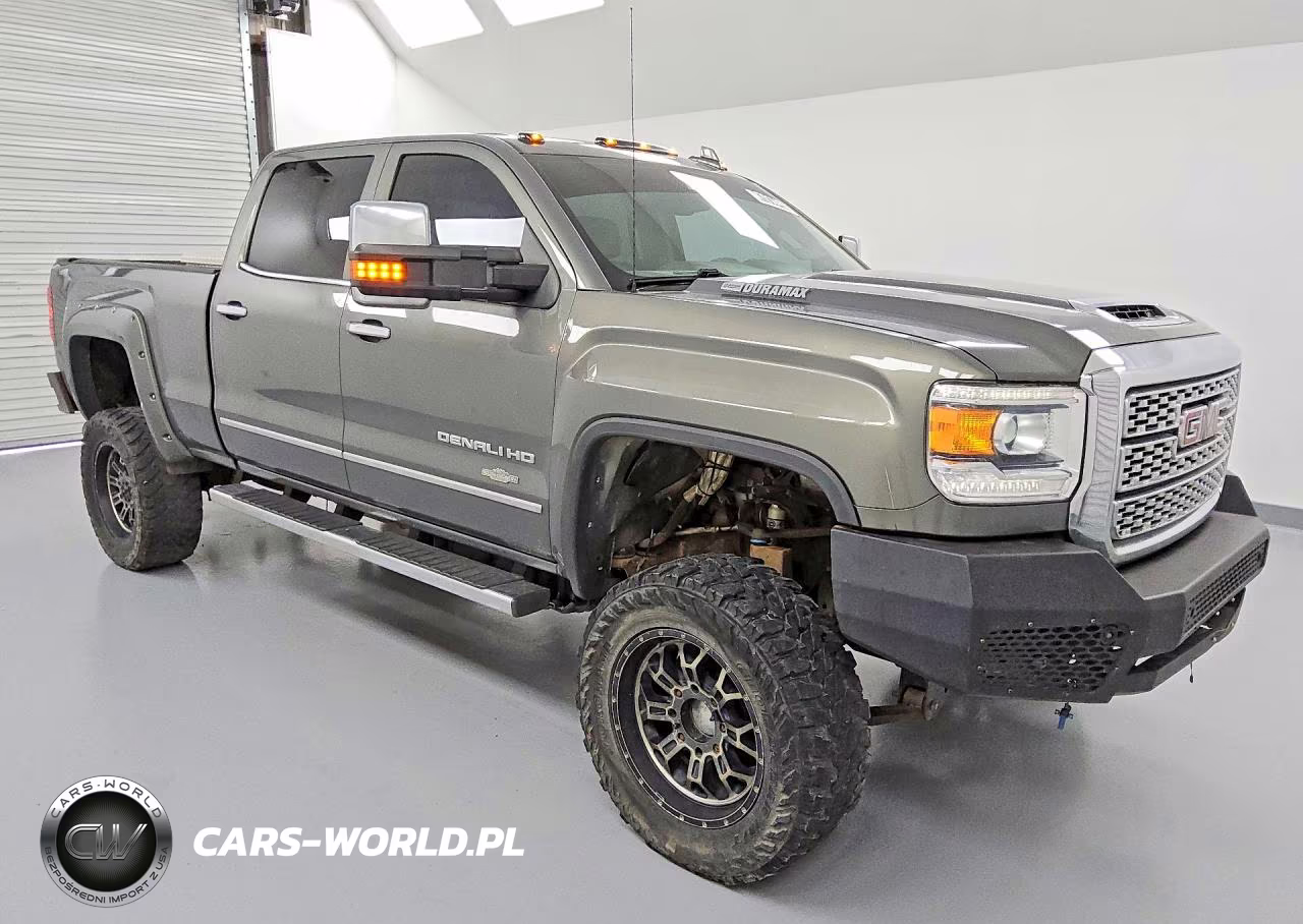 2018 GMC Sierra K2500 Denali VIN:1GT12UEY1JF211291 - 4