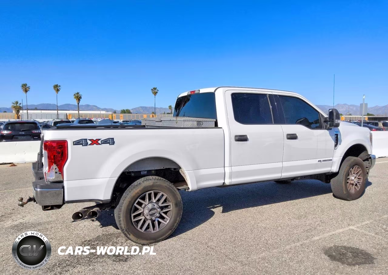 2019 Ford F250 Super Duty VIN:1FT7W2BT0KEG05481 - 3