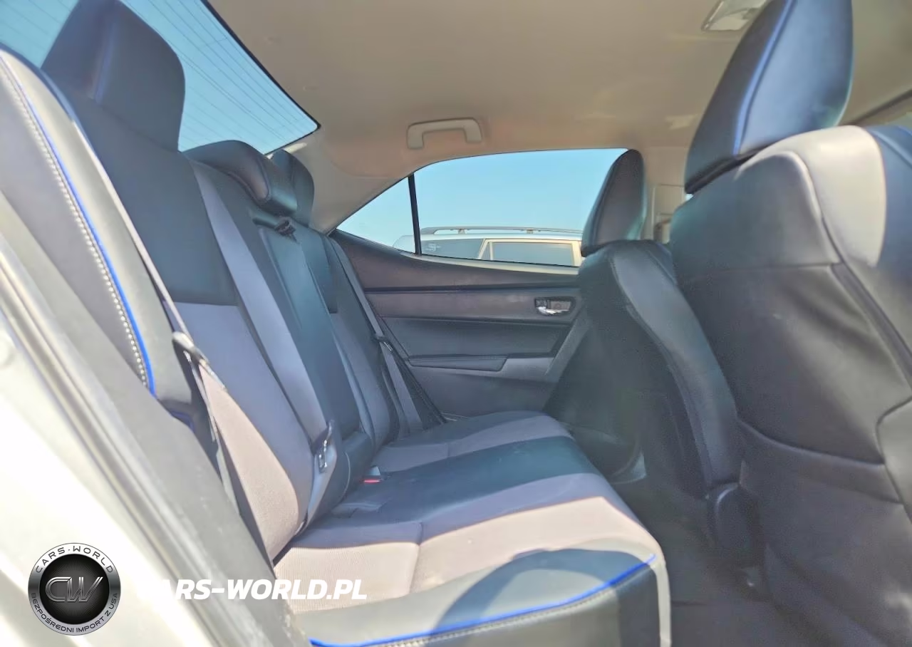 2018 Toyota Corolla Se VIN:5YFBURHE3JP785381 - 10