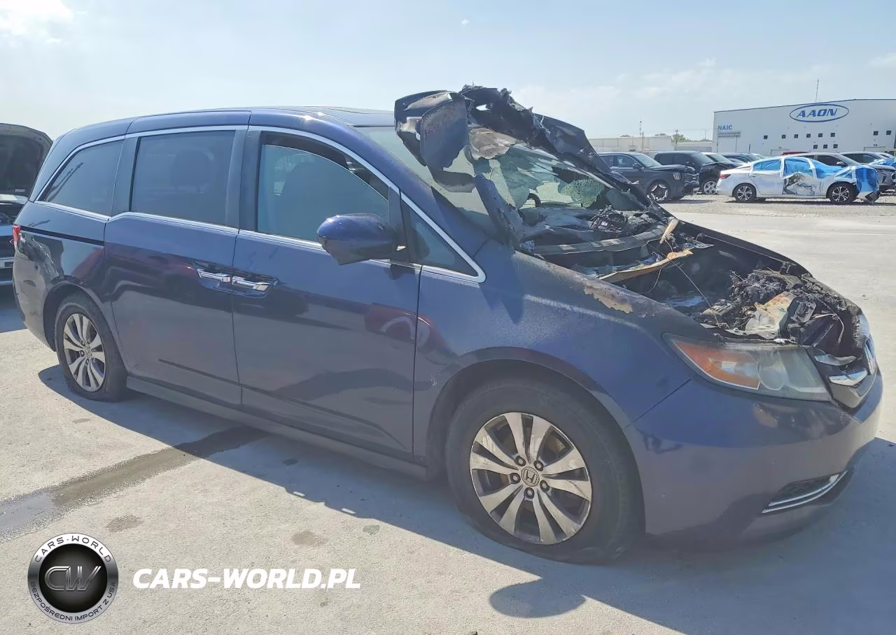 2015 Honda Odyssey Exl VIN:5FNRL5H60FB066739 - 4