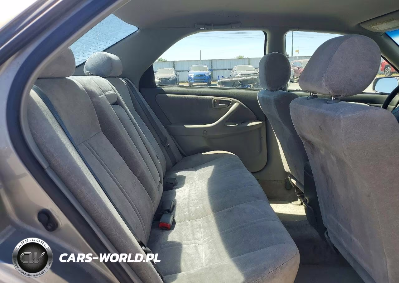 1998 Toyota Camry Le VIN:JT2BG22K0W0246658 - 10