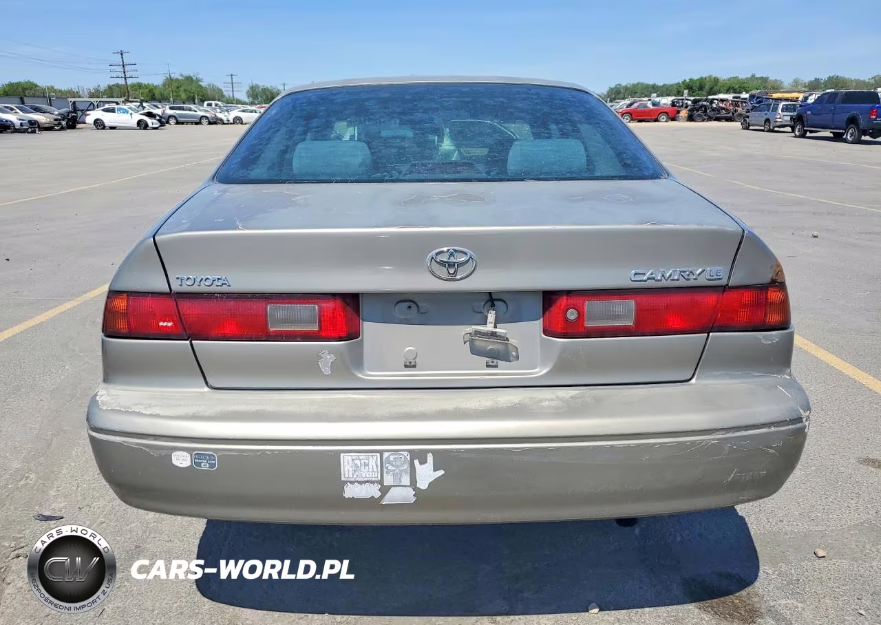 1998 Toyota Camry Le VIN:JT2BG22K0W0246658 - 6