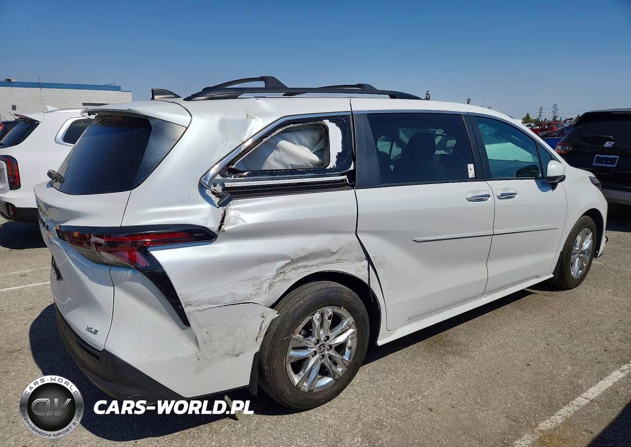 2025 Toyota Sienna Xle 7-Passenger VIN:5TDJRKEC4SS247448 - 3