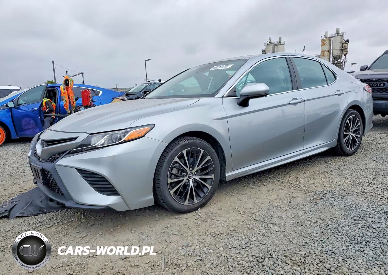 2020 Toyota Camry Se – zdjęcie 1 z 12