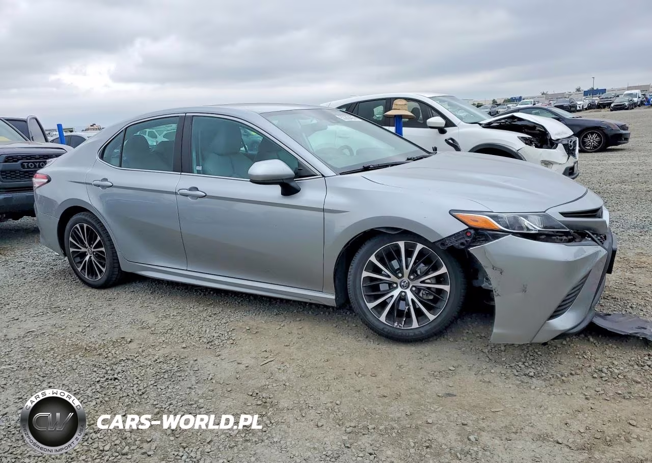 2020 Toyota Camry Se VIN:4T1G11AK0LU870440 - 4