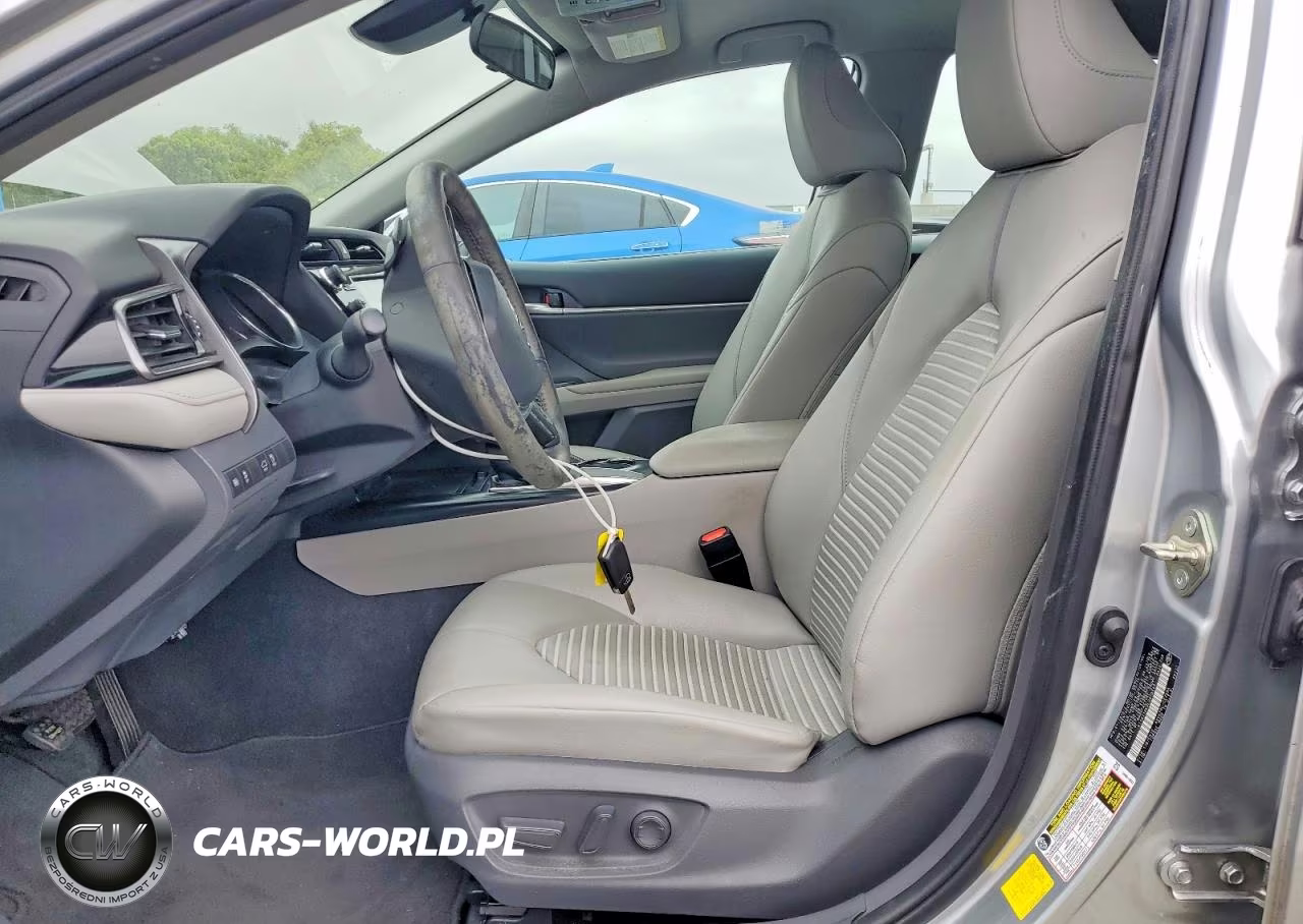 2020 Toyota Camry Se VIN:4T1G11AK0LU870440 - 7