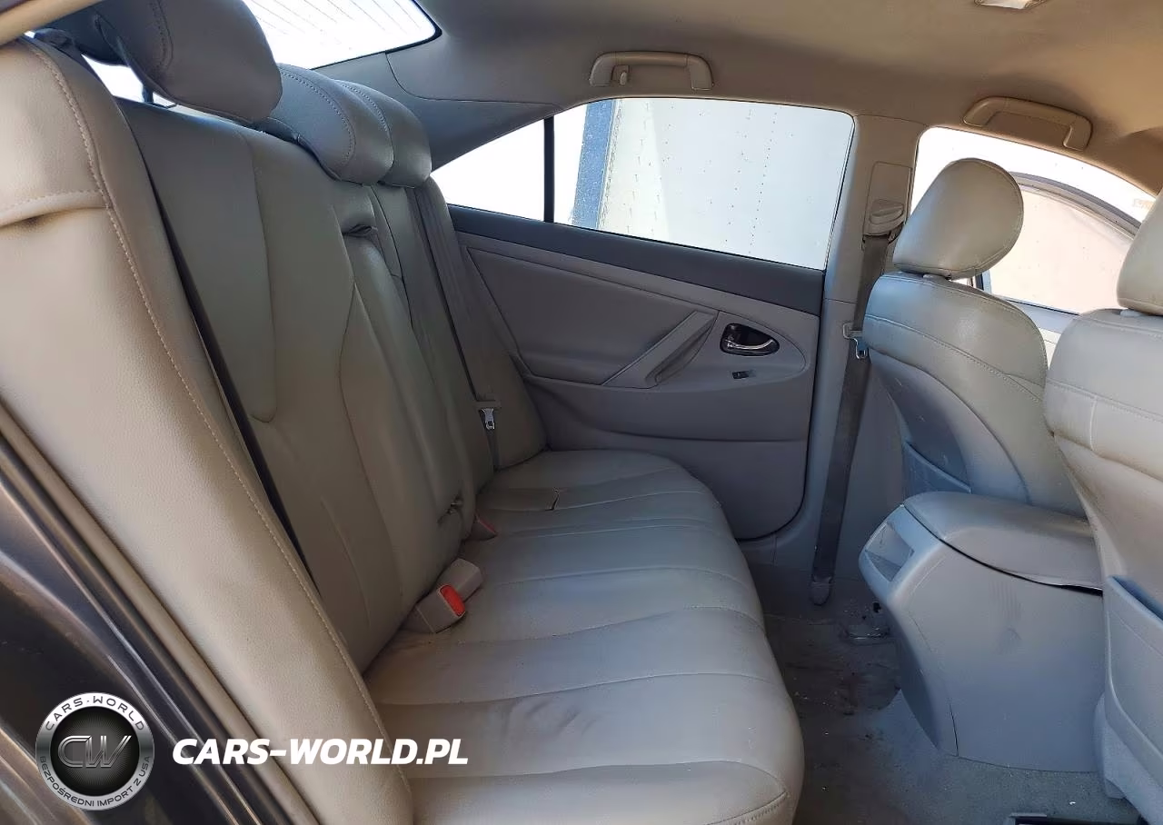 2010 Toyota Camry Le VIN:4T4BF3EK2AR047769 - 10