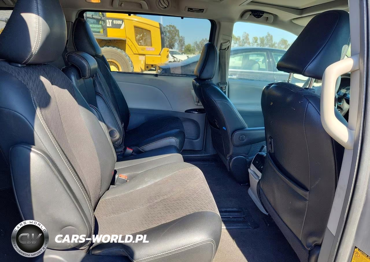 2014 Toyota Sienna Sport VIN:5TDXK3DC0ES517690 - 10