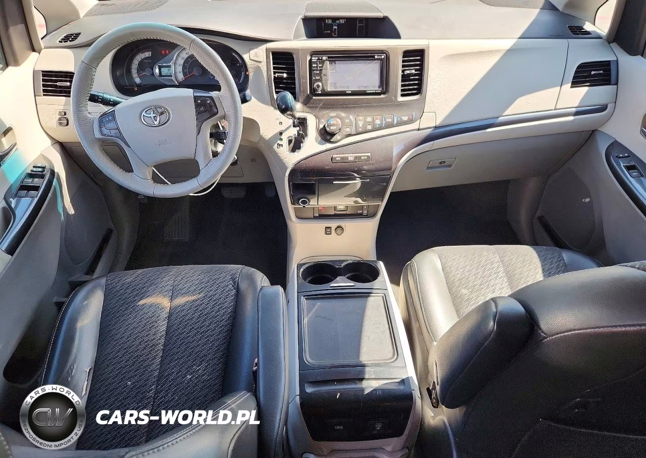 2014 Toyota Sienna Sport VIN:5TDXK3DC0ES517690 - 8