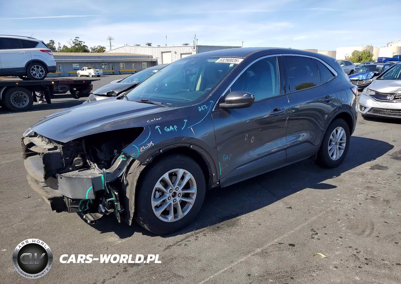 2020 Ford Escape Se