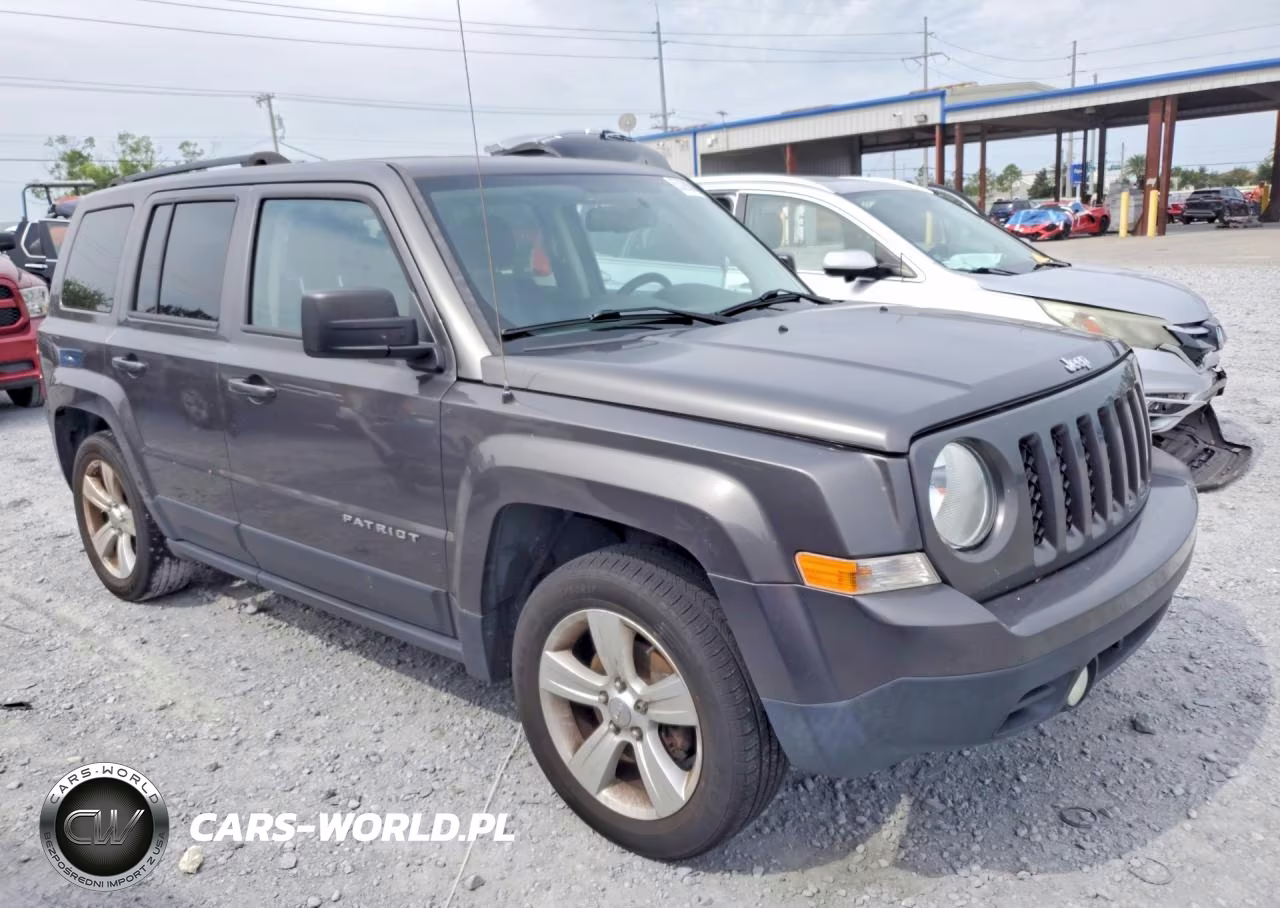 2016 Jeep Patriot Latitude VIN:1C4NJPFA9GD640318 - 4