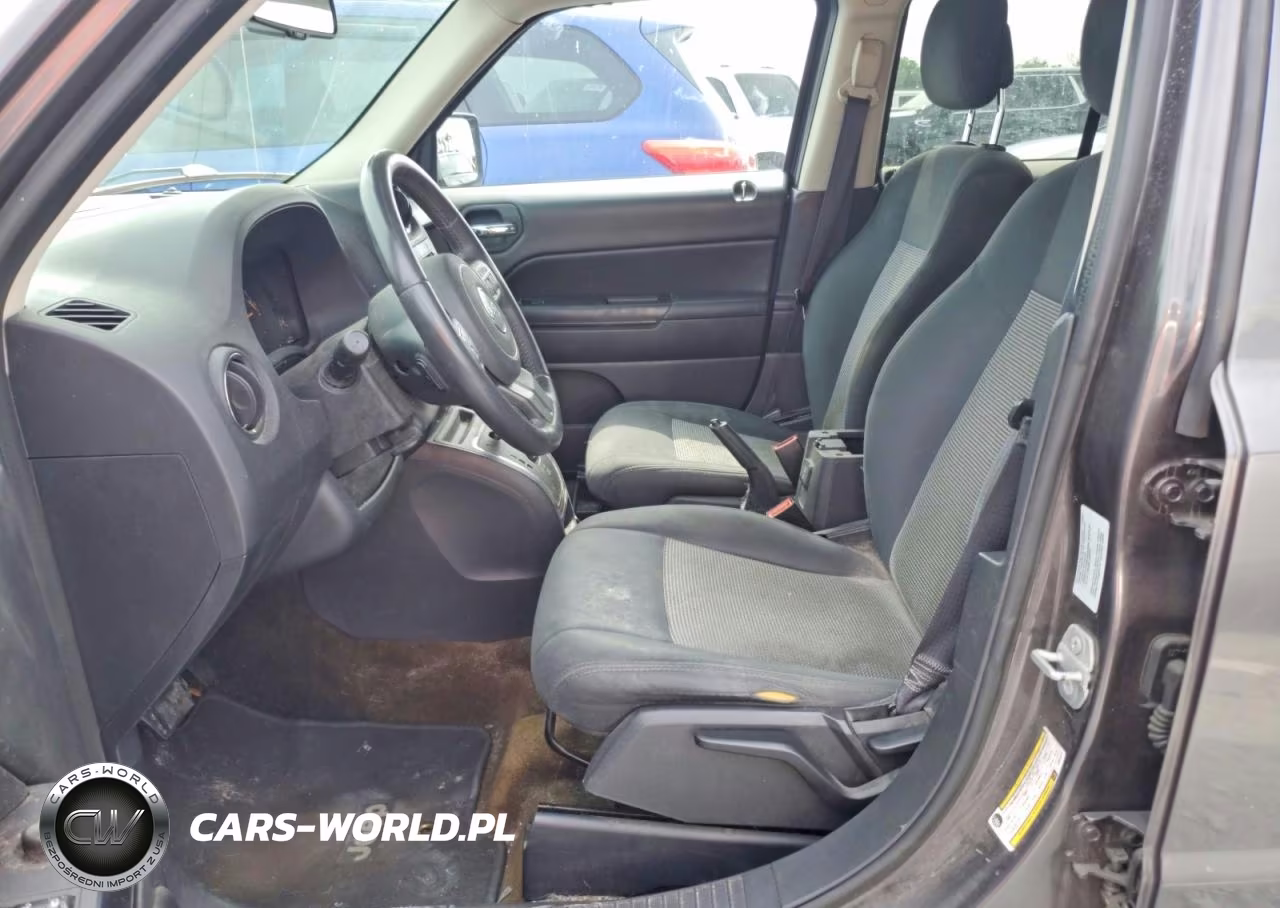 2016 Jeep Patriot Latitude VIN:1C4NJPFA9GD640318 - 7