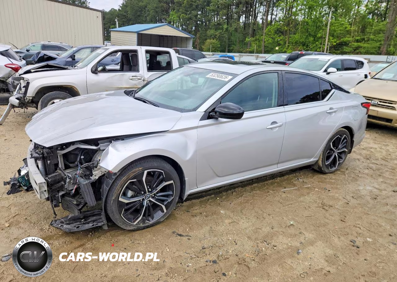 2024 Nissan Altima Sr – zdjęcie 1 z 13