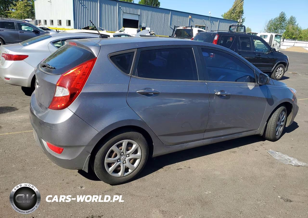 2014 Hyundai Accent Gs VIN:KMHCT5AE5EU192927 - 3