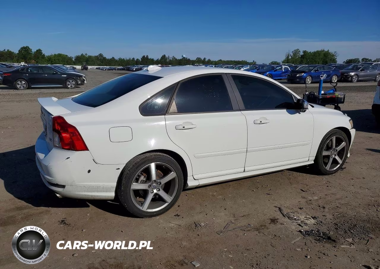 2011 Volvo S40 T5 VIN:YV1672MS6B2540063 - 3