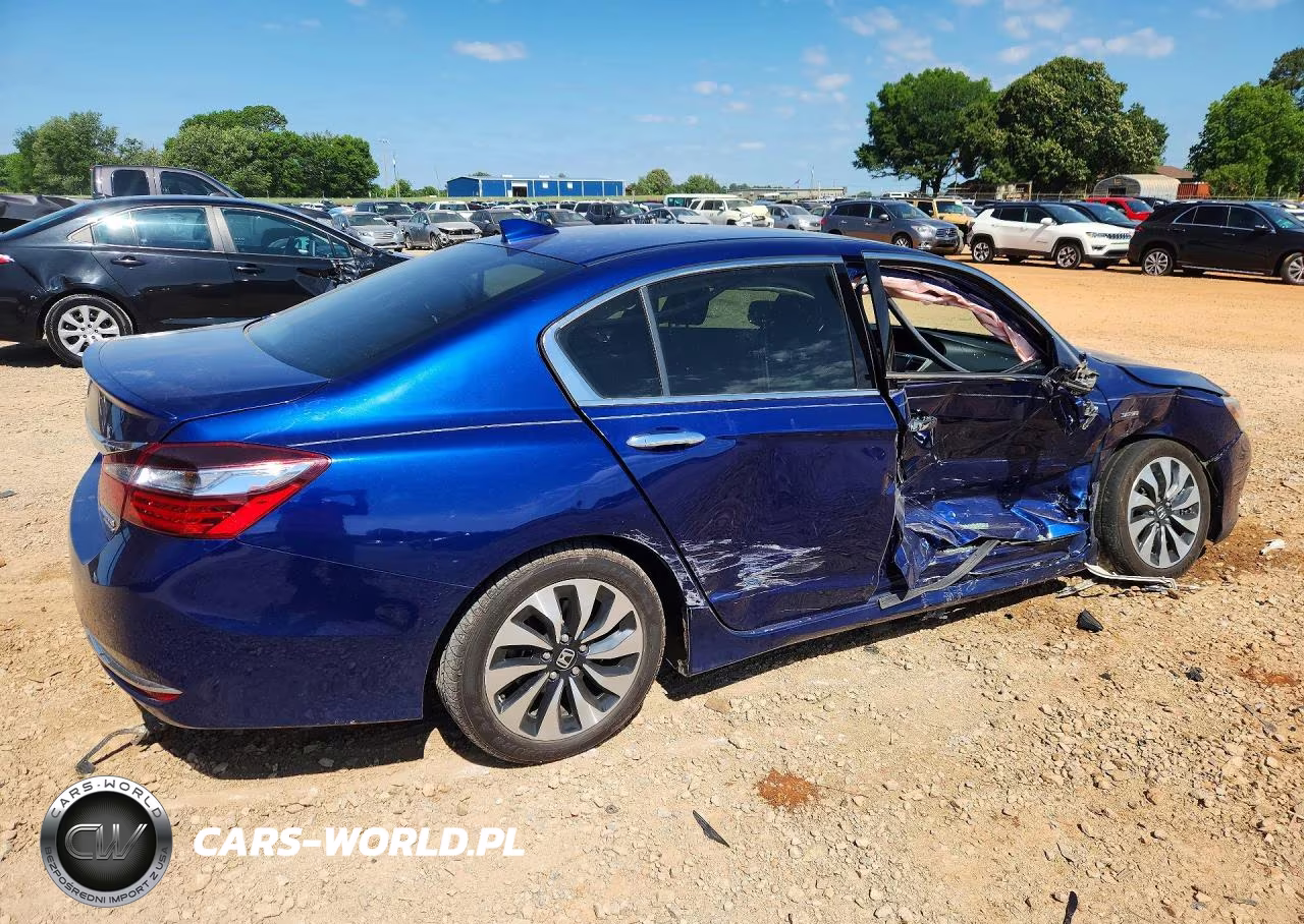 2017 Honda Accord Touring Hybrid VIN:JHMCR6F75HC021039 - 3