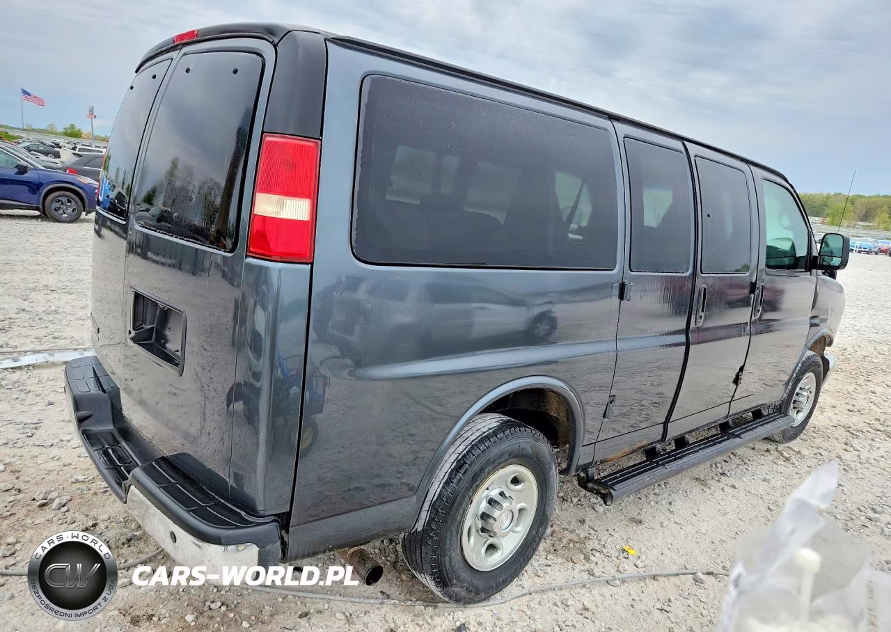 2014 Chevrolet Express G3500 Ls VIN:1GAZGXFA8E1204129 - 3