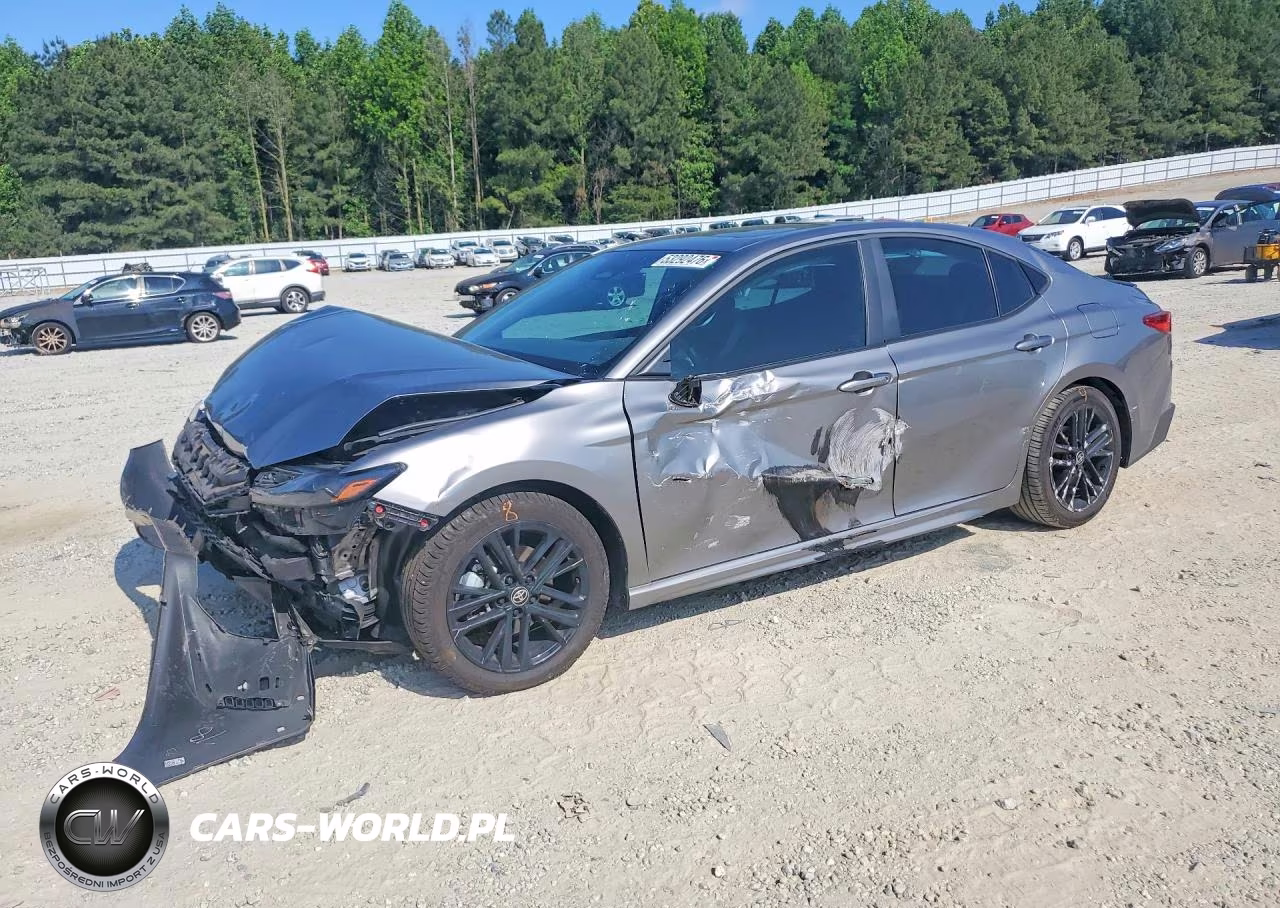 2025 Toyota Camry Se – zdjęcie 1 z 12