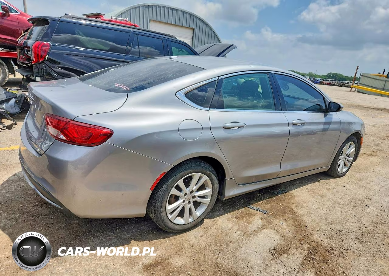 2015 Chrysler 200 Limited VIN:1C3CCCAB5FN688731 - 3