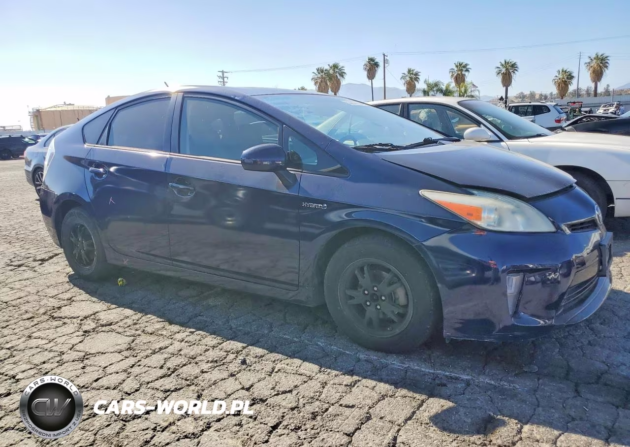2012 Toyota Prius Two VIN:JTDKN3DU3C1539607 - 4
