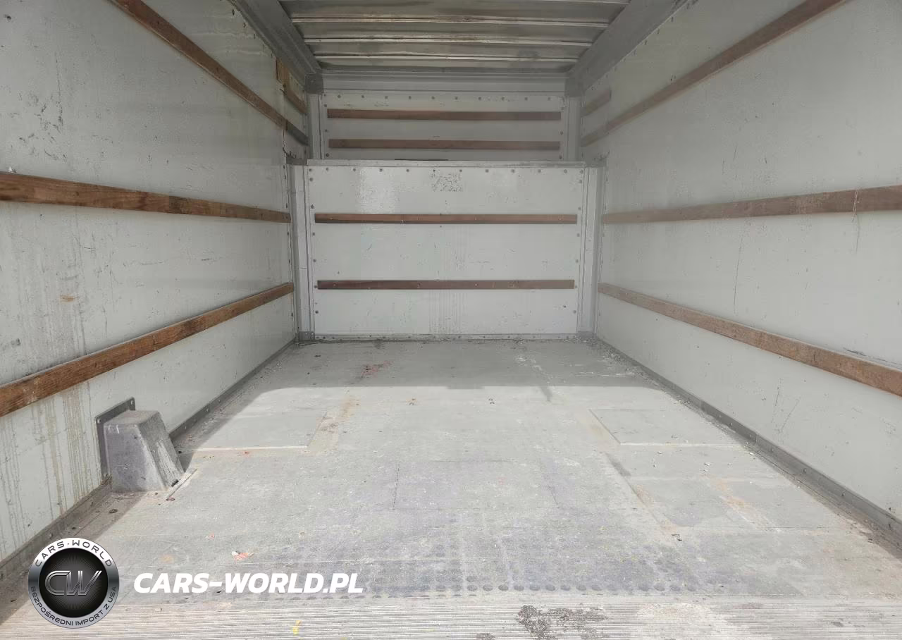 2013 Ford E450 Box Truck VIN:1FDXE4FS0DDB16924 - 10