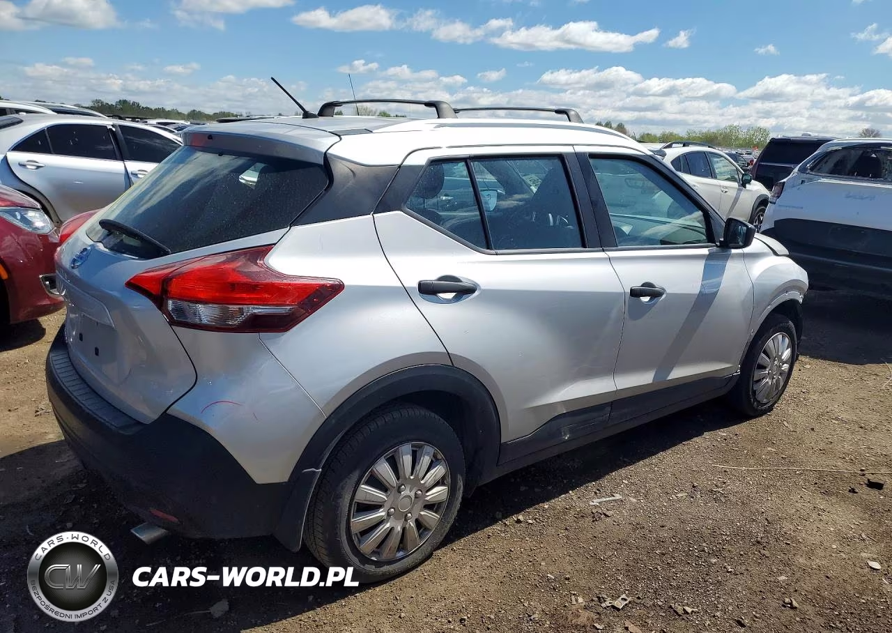 2019 Nissan Kicks S VIN:3N1CP5CUXKL563229 - 3