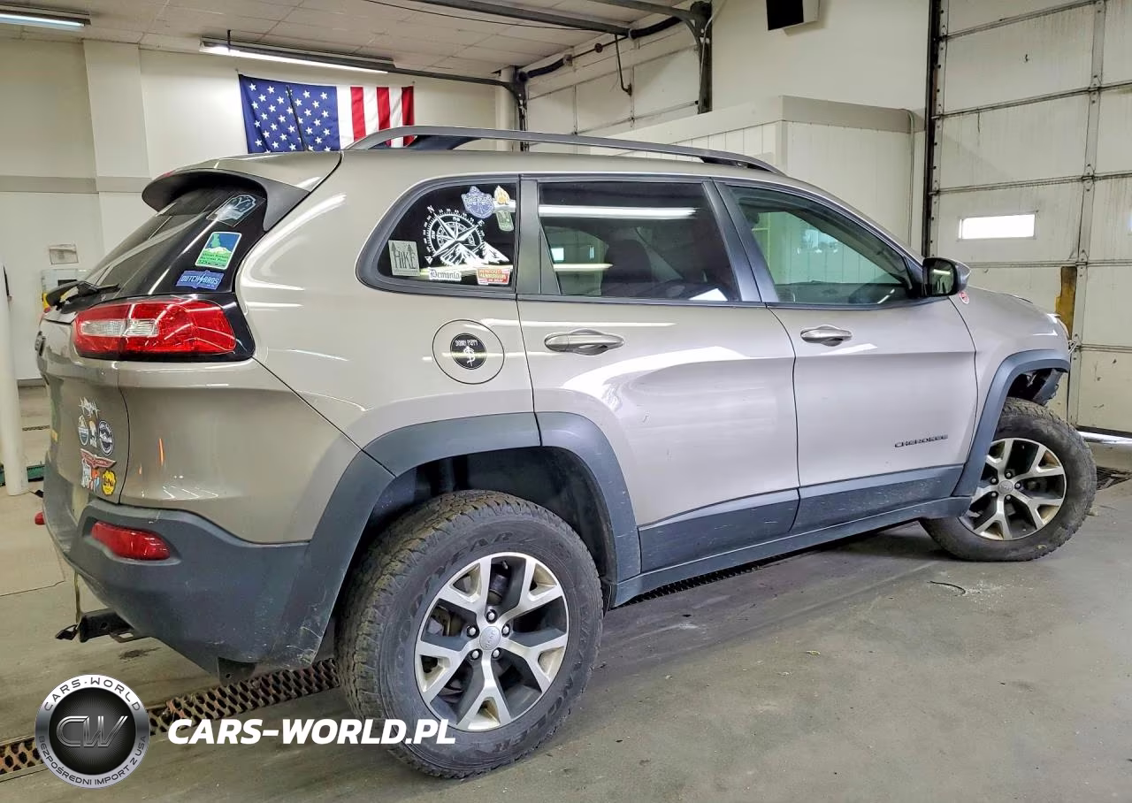 2017 Jeep Cherokee Trailhawk VIN:1C4PJMBB4HW587068 - 3